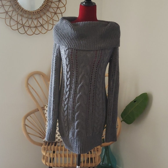 Club Monaco Gray Tunic Length Sweater - Picture 1 of 6